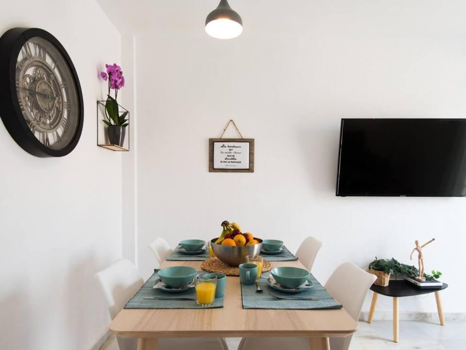 TV and multimedia, Dining area