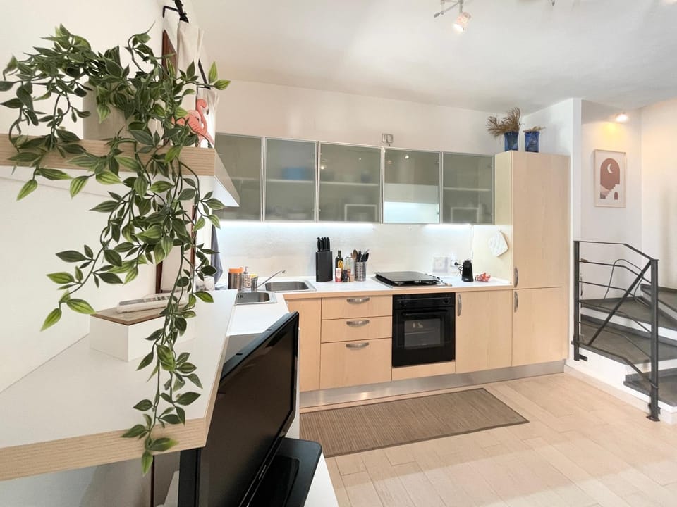 Kitchen or kitchenette, dishwasher, pet friendly, stove, toaster