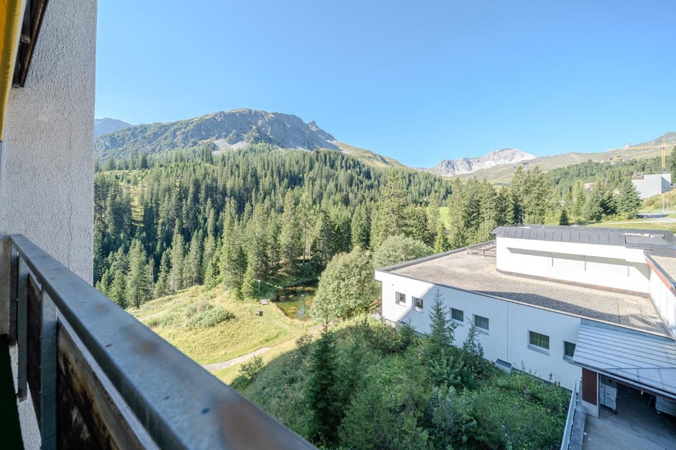 Property building, Spring, Day, Natural landscape, Mountain view