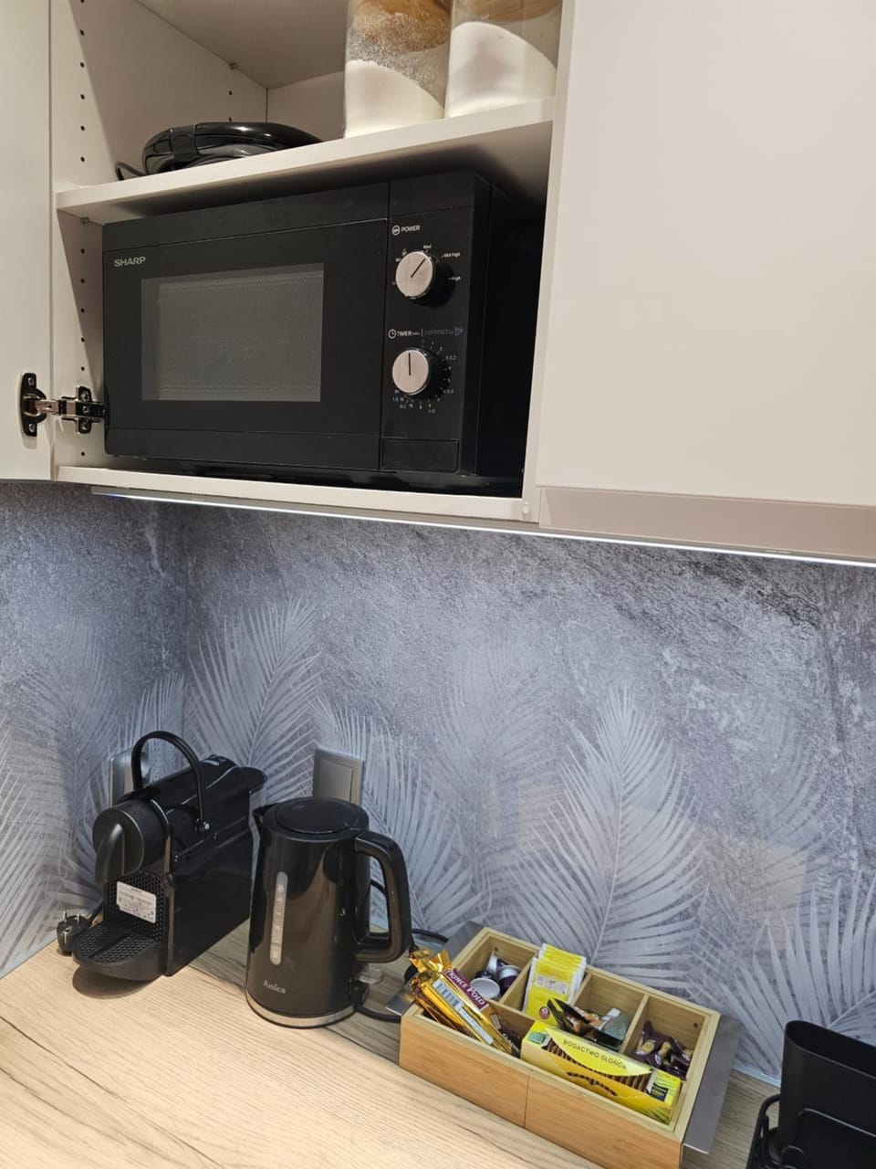 Coffee/tea facilities, minibar, toaster