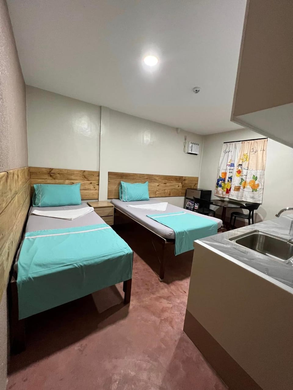 Bed, Photo of the whole room, Bedroom, air conditioner