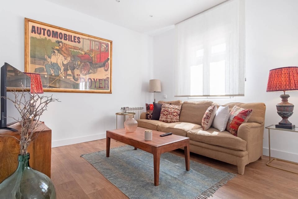 Communal lounge/ TV room, Living room