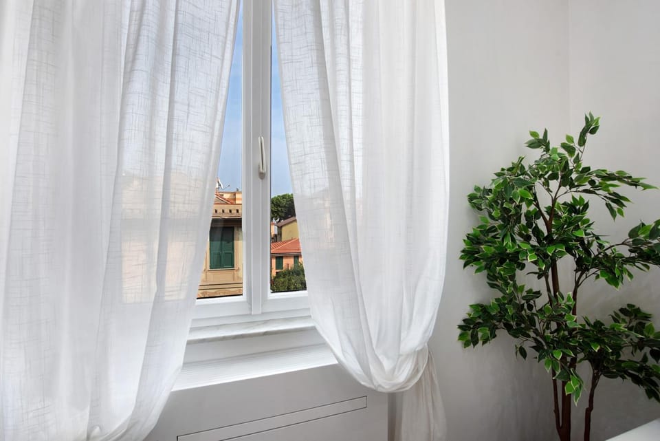 Rosa Corallo Deluxe- Centro Storico Apartment in Varazze
