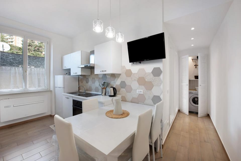 Property building, Kitchen or kitchenette, Living room