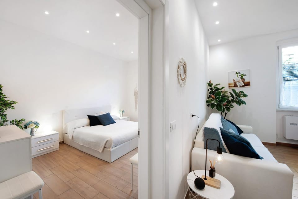 Living room, Bedroom