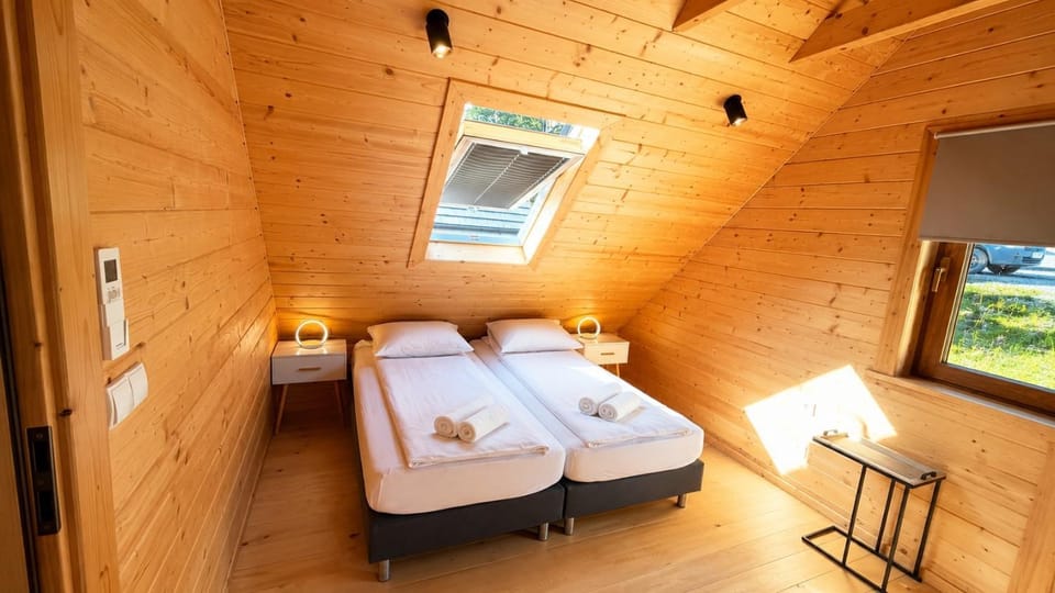 Bed, Photo of the whole room, Bedroom, towels, air conditioner