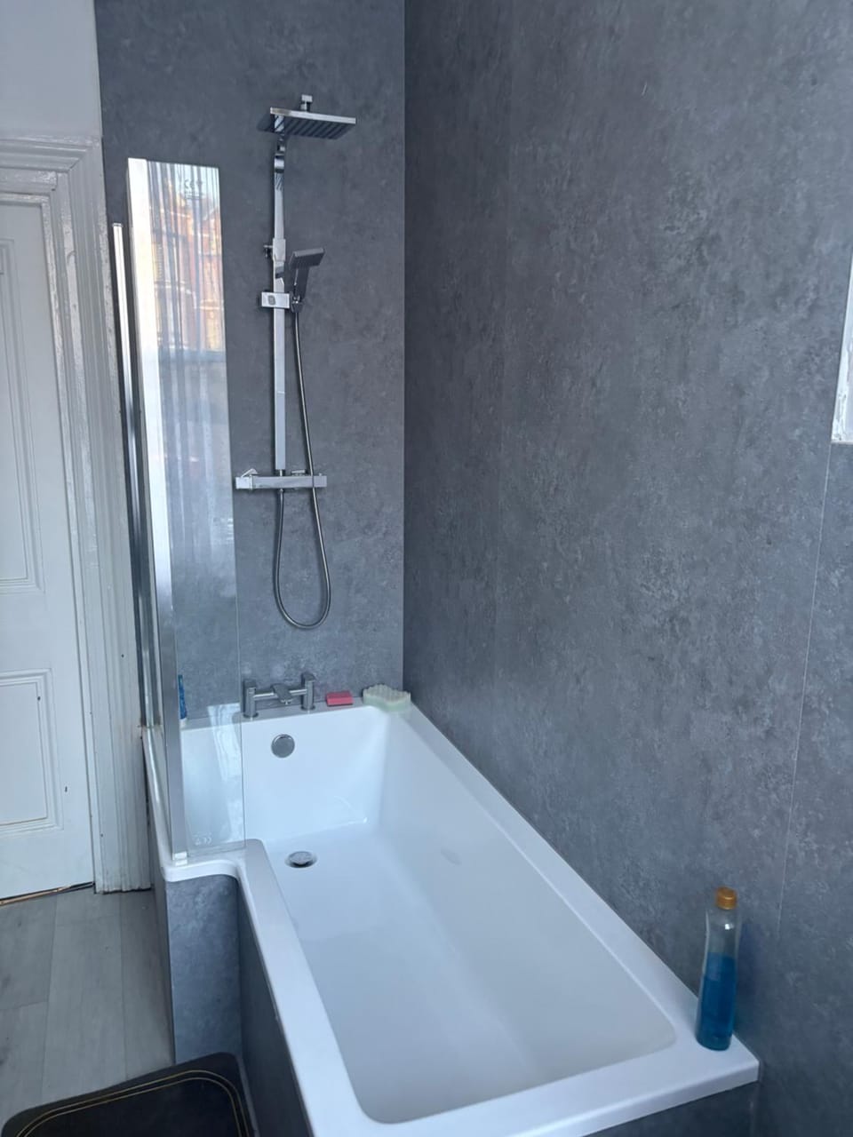 Crystal Bed and Breakfast in London Borough of Southwark