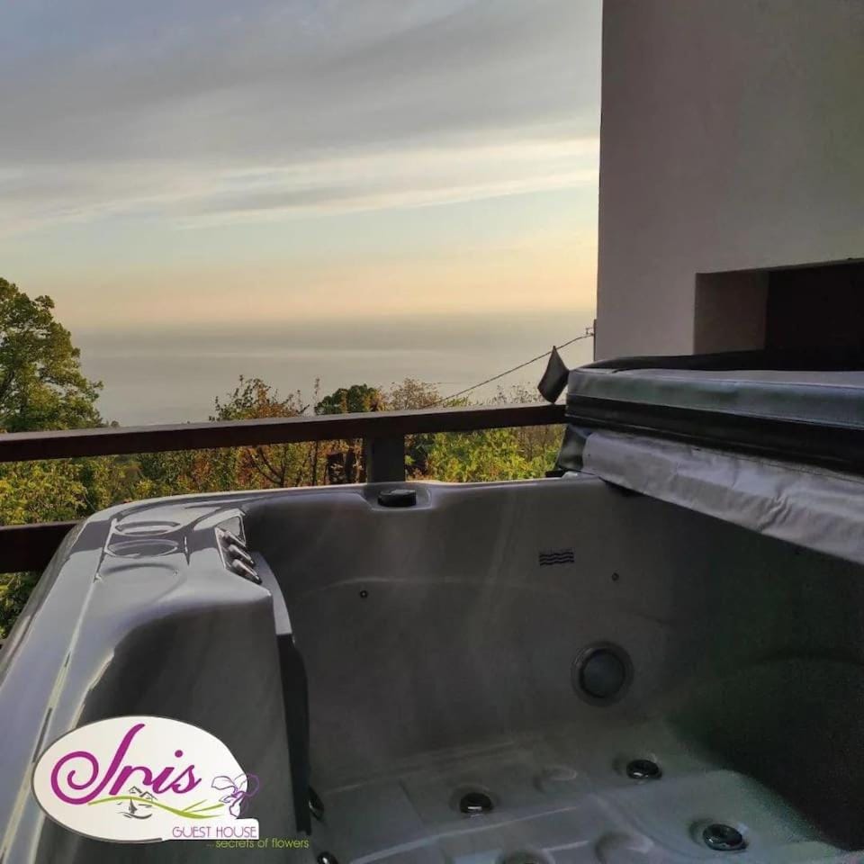 Natural landscape, Hot Tub