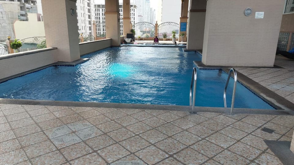 Hospital ng Manila front delux le mirage de malate Apartment hotel in Manila City