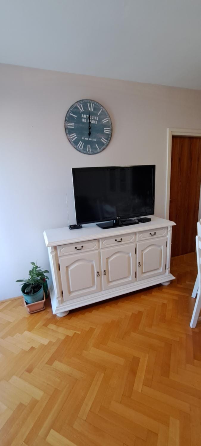Communal lounge/ TV room, TV and multimedia