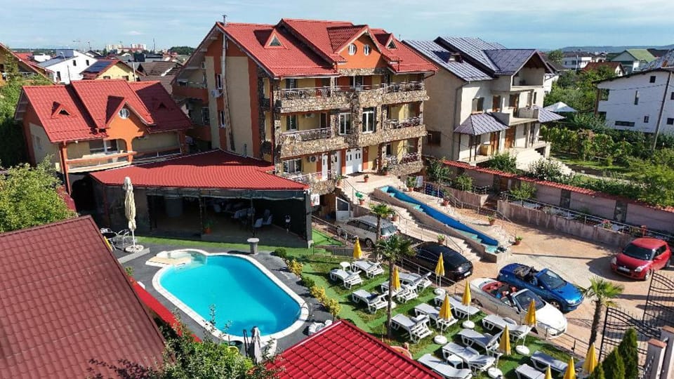 Hypnotic Villa Pitesti Bed and Breakfast in Romania