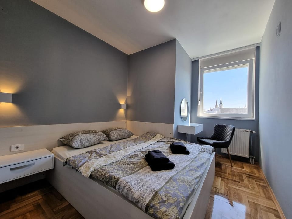LikeHome life - Novi Sad Stevana Sremca Apartment in Novi Sad