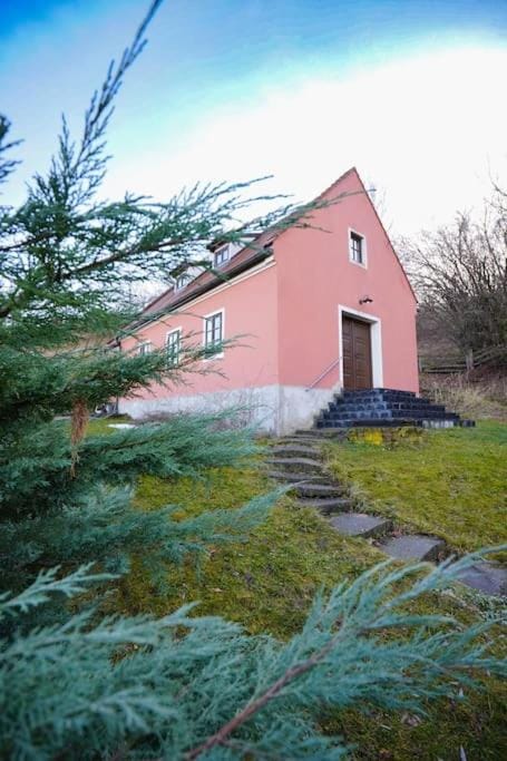 Dům na Krásné ve Středohoří House in Czechia