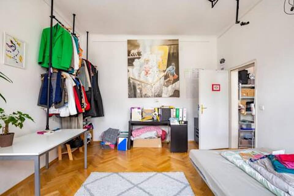Photo of the whole room