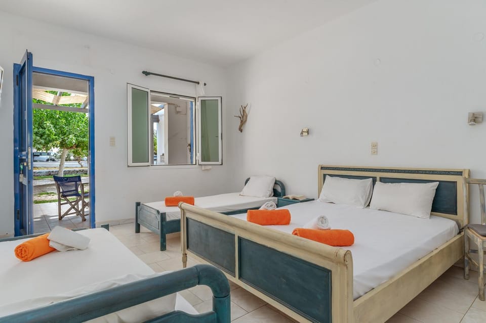 Property building, Living room, Bedroom
