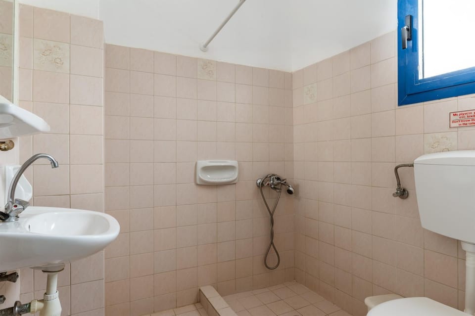 Bathroom, Living room