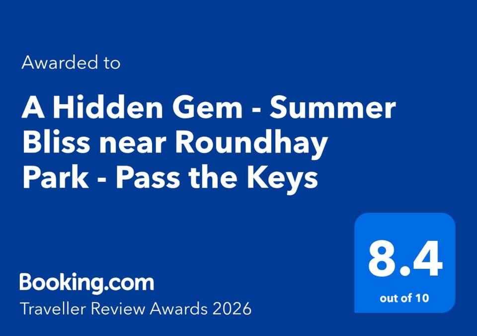 A Hidden Gem - Summer Bliss near Roundhay Park - Pass the Keys Apartment in Leeds