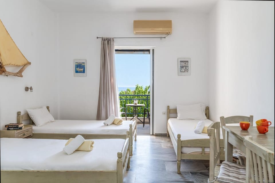 Property building, Living room, Bedroom