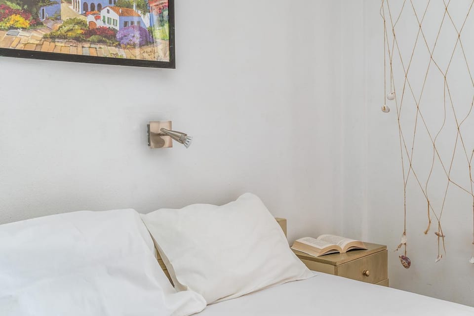 Property building, Living room, Bedroom