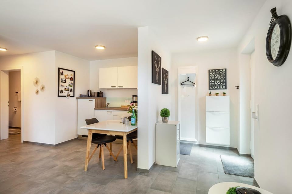 Property building, Kitchen or kitchenette, Living room