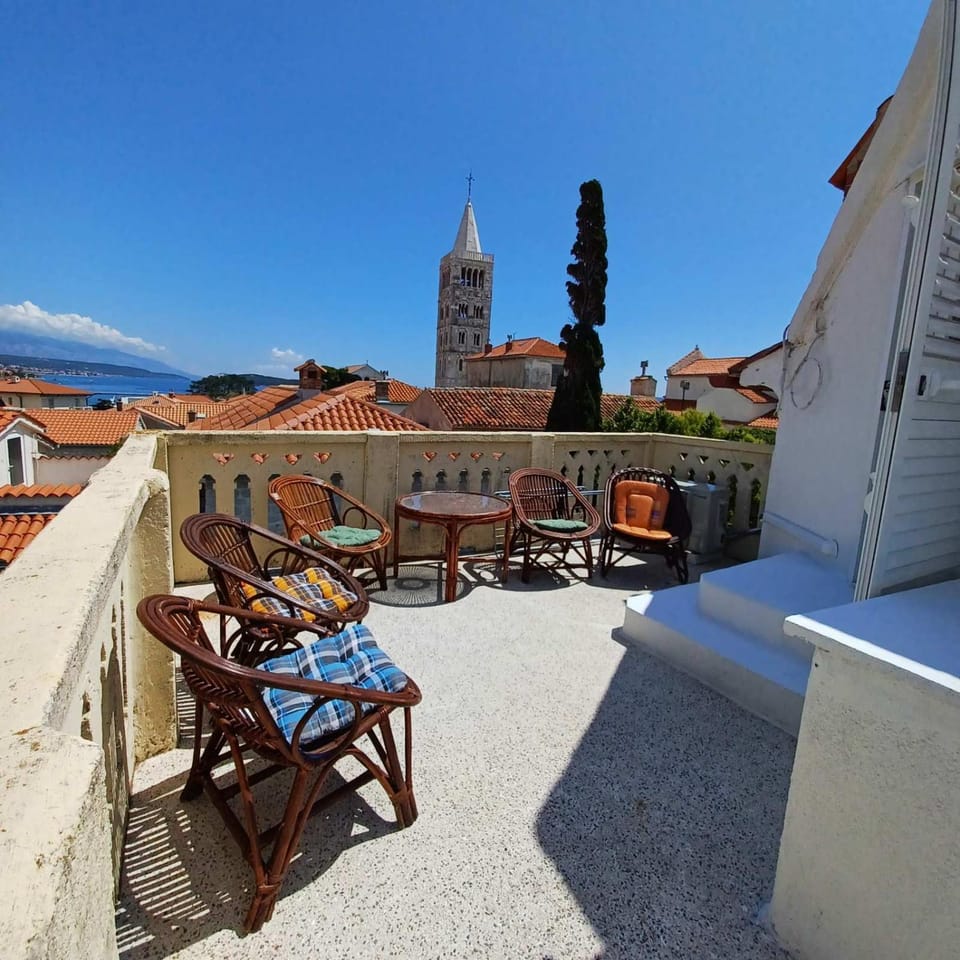 View (from property/room), Balcony/Terrace