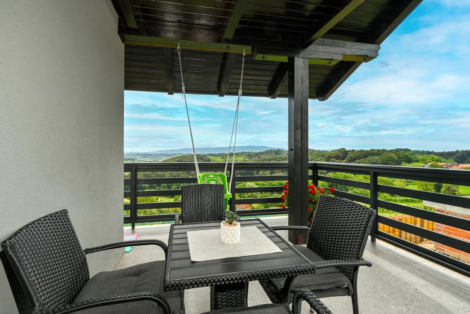 Day, Natural landscape, View (from property/room), Balcony/Terrace, Balcony/Terrace, Mountain view