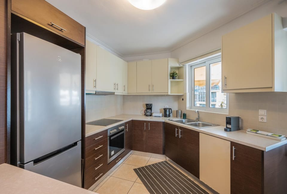 Kitchen or kitchenette, oven, toaster