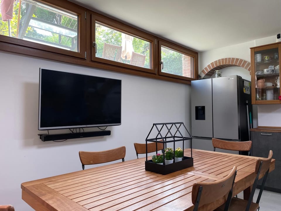 in&out apartment - mostacciano, eur Apartment in Rome
