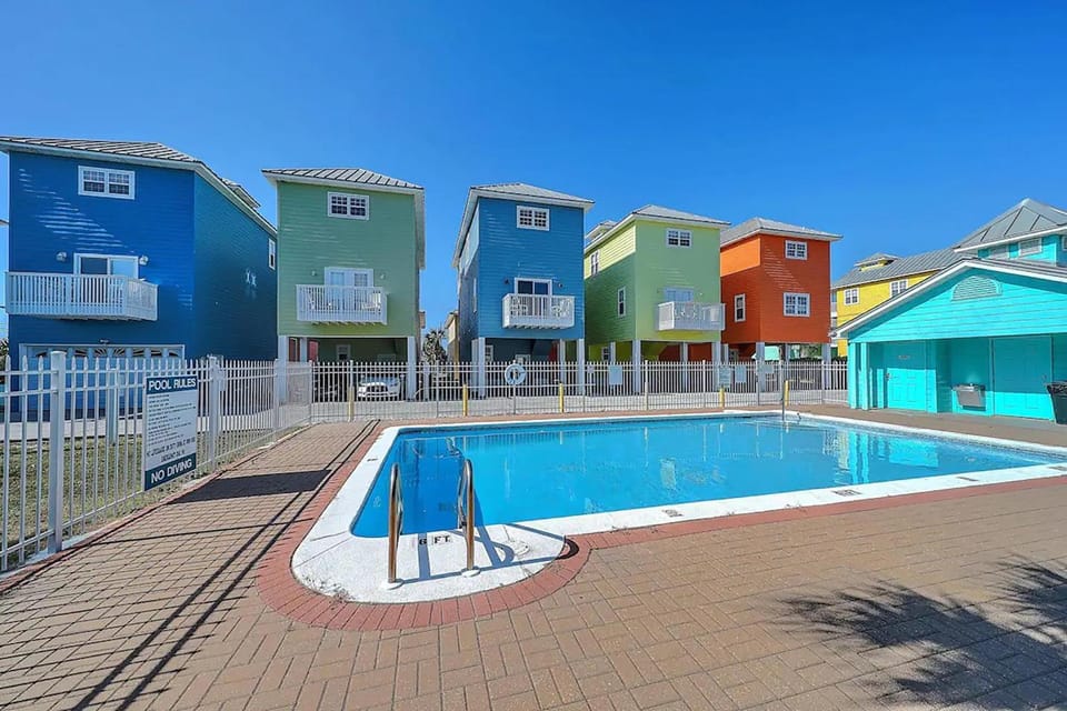 Summer Towne Cottages #8 - Sea-Questered House in Panama City Beach