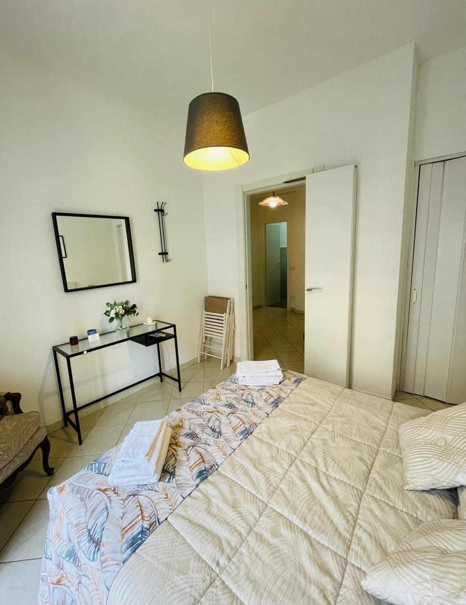 TV and multimedia, Photo of the whole room, towels, wardrobe