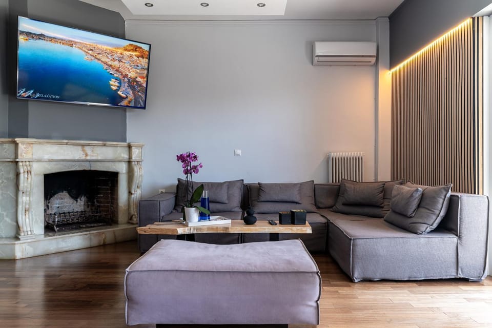 Riviera Eclipse Apartment in South Athens