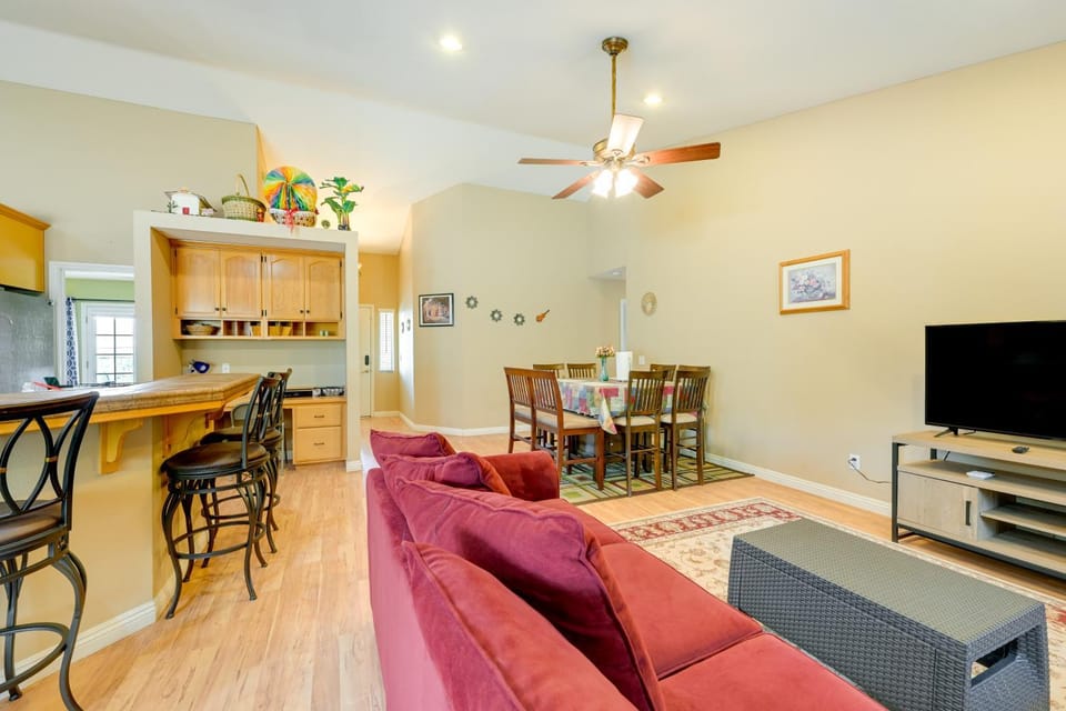 Porterville Getaway w/ Patio + Valley Views! House in Porterville