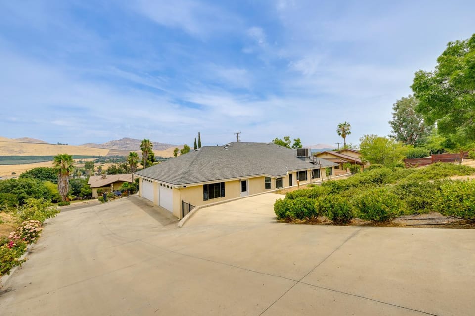 Porterville Getaway w/ Patio + Valley Views! House in Porterville