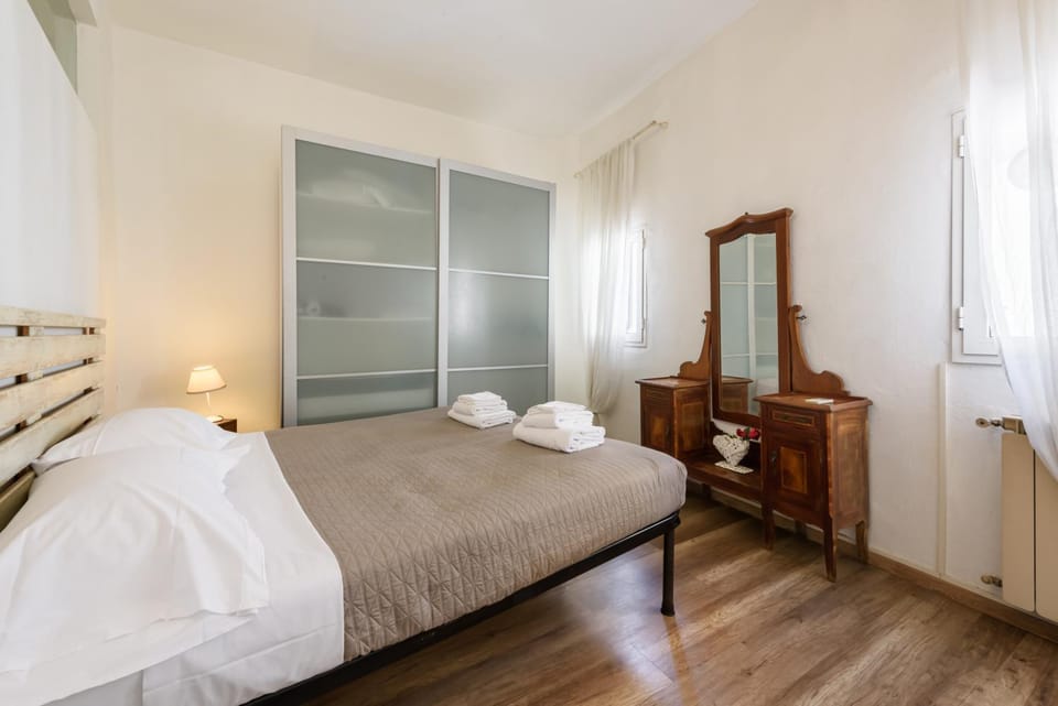 Bed, Photo of the whole room, Bedroom, towels, wardrobe