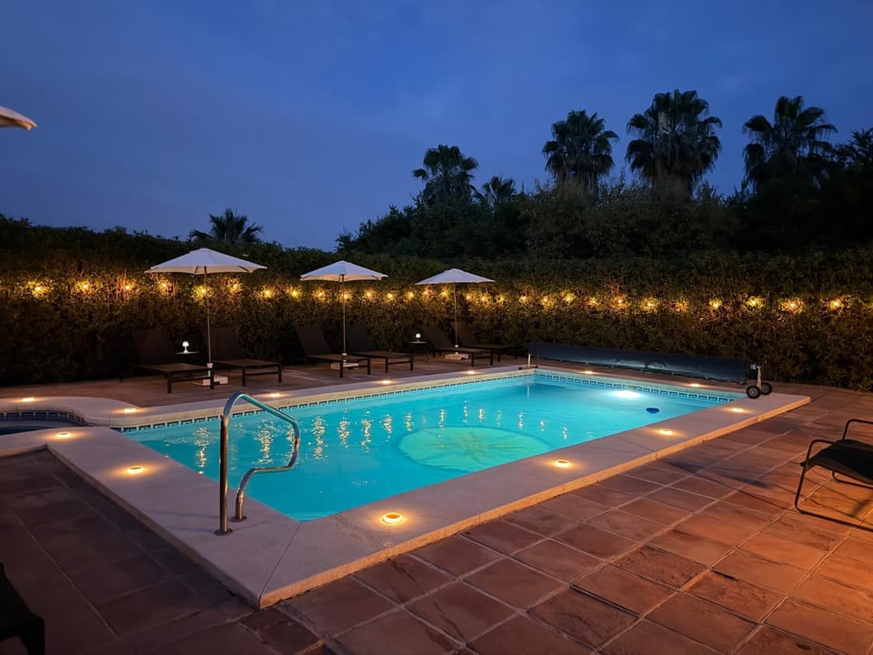 Night, Swimming pool
