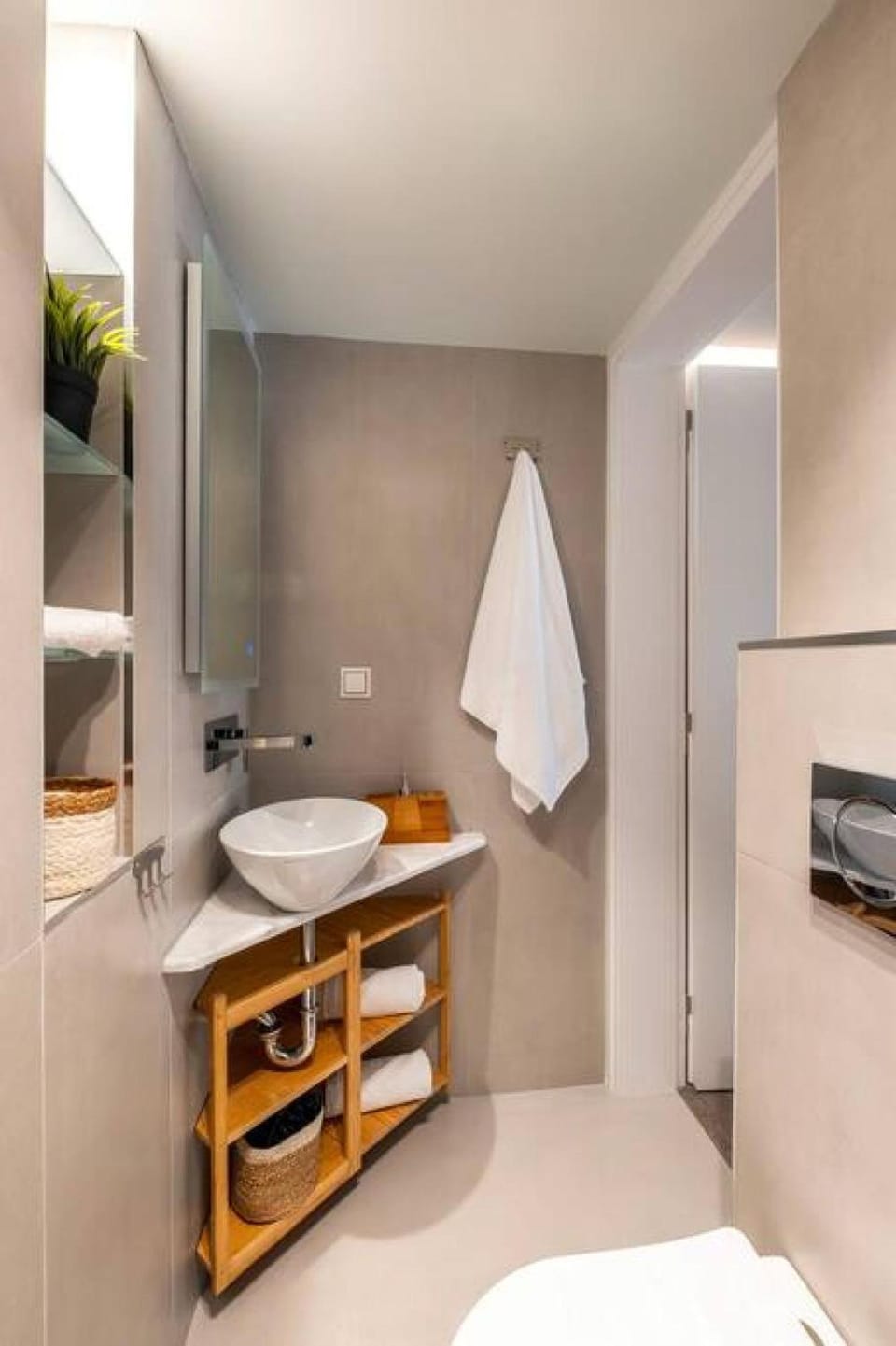 Cozy Nest at Acropolis Footsteps Apartment in Athens