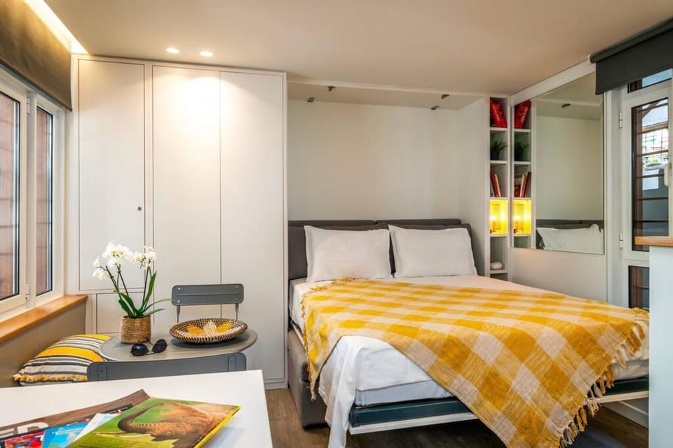 Cozy Nest at Acropolis Footsteps Apartment in Athens