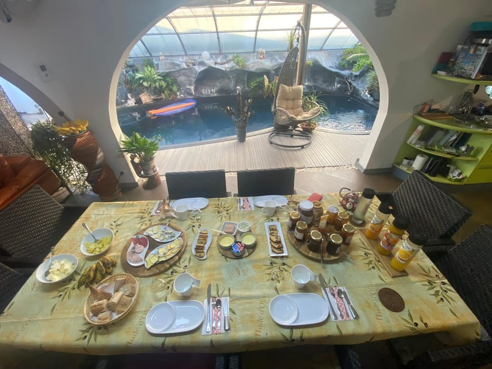 Continental breakfast