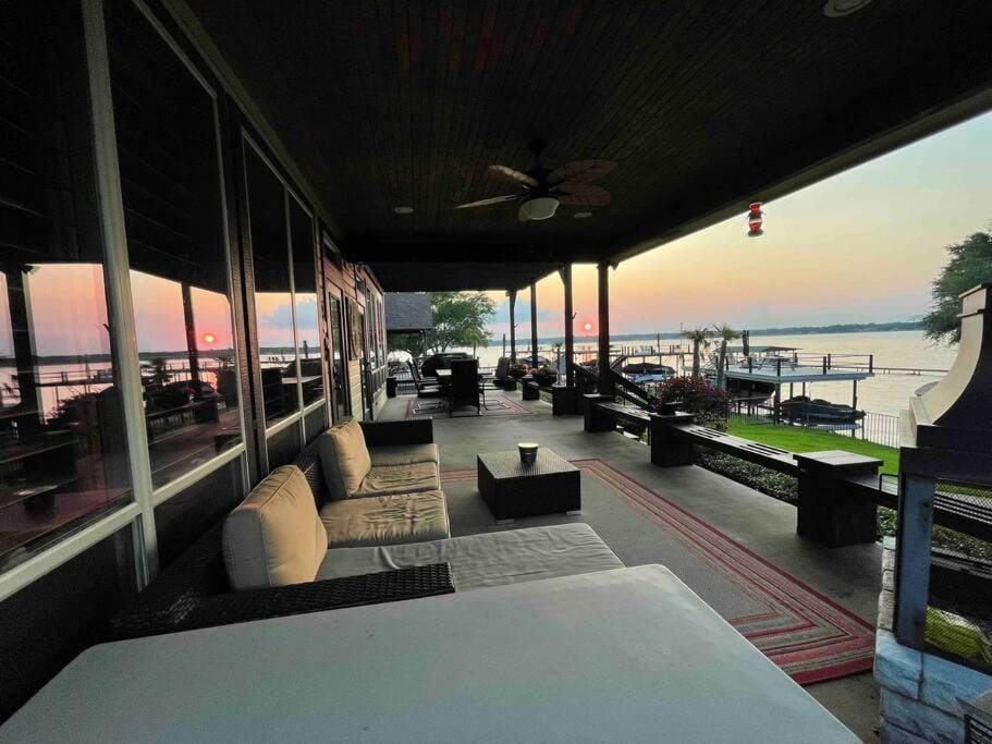 Patio, Natural landscape, View (from property/room), Seating area, Lake view
