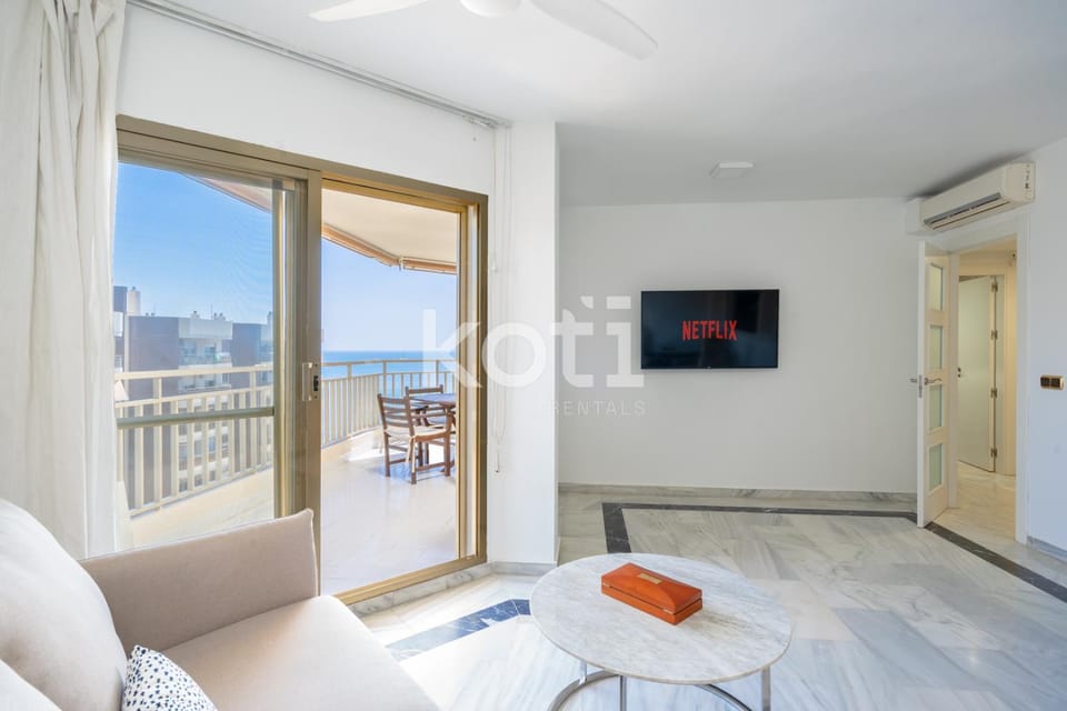 Koti Rentals - Doña Sofía Apartment in Fuengirola