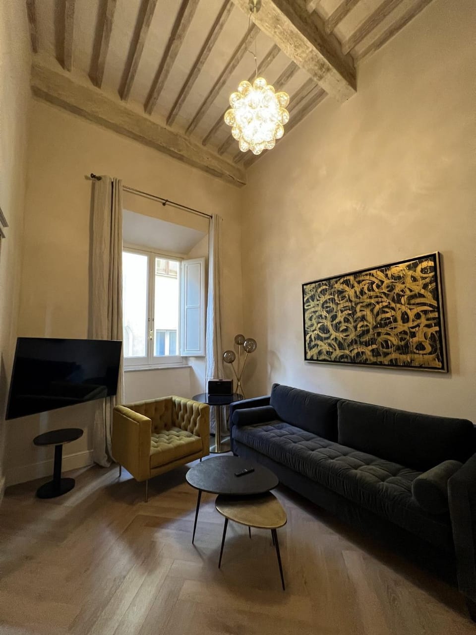 Living room, Seating area