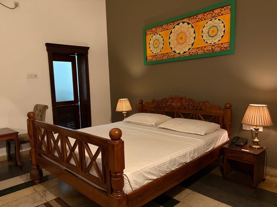 Peradeniya Rest House Hotel in Kandy