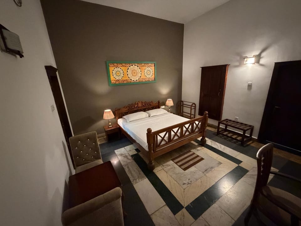 Peradeniya Rest House Hotel in Kandy