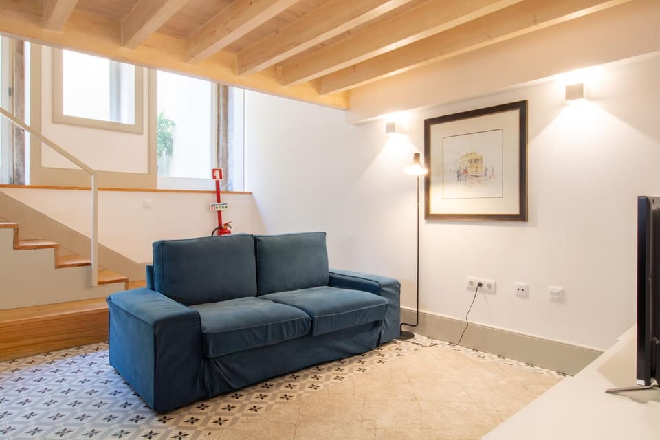 Central Stunning Duplex w/ Patio by LovelyStay Apartment in Porto