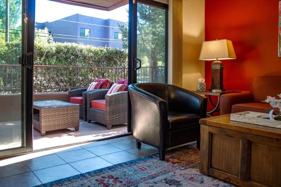 Balcony/Terrace, Seating area