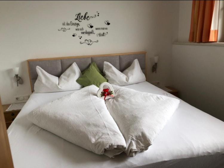 Landhaus Granat Bed and Breakfast in Tyrol