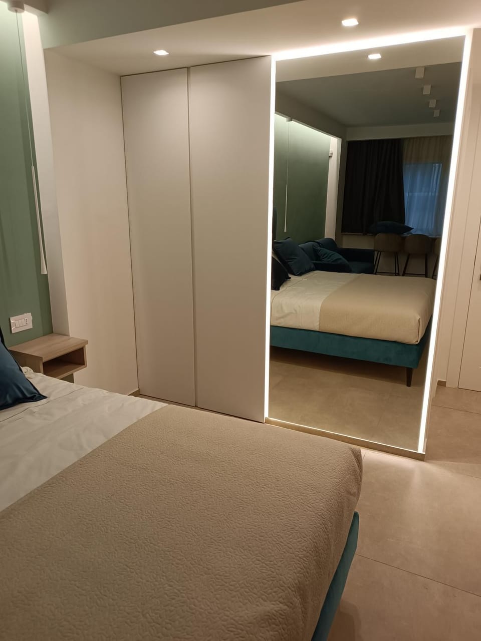 Kitchen or kitchenette, Bedroom