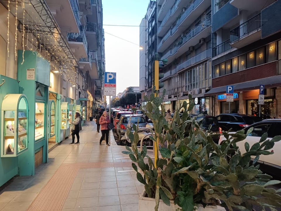 Property building, Neighbourhood, City view, Street view