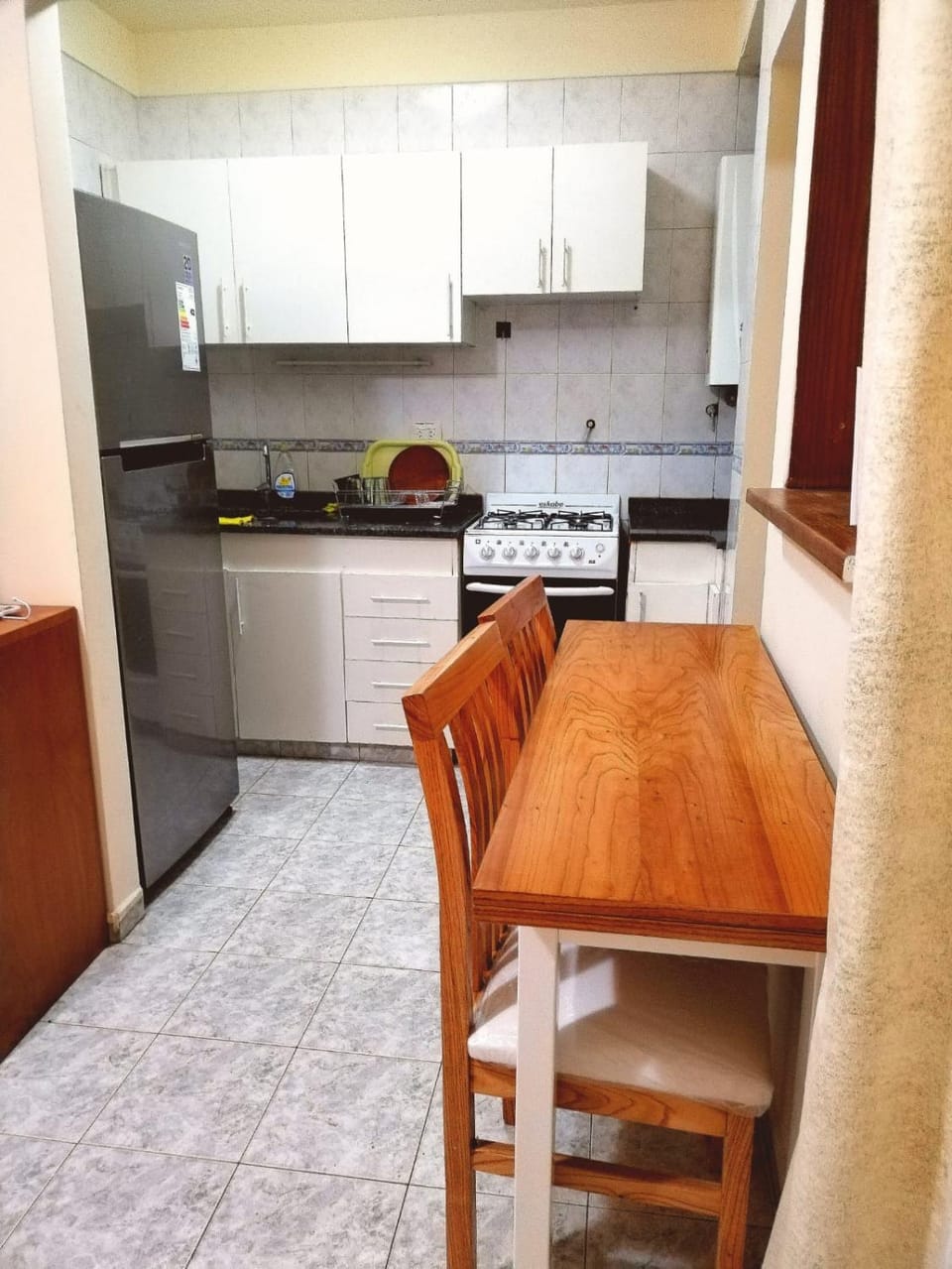 Kitchen or kitchenette, Dining area, minibar, pet friendly, stove