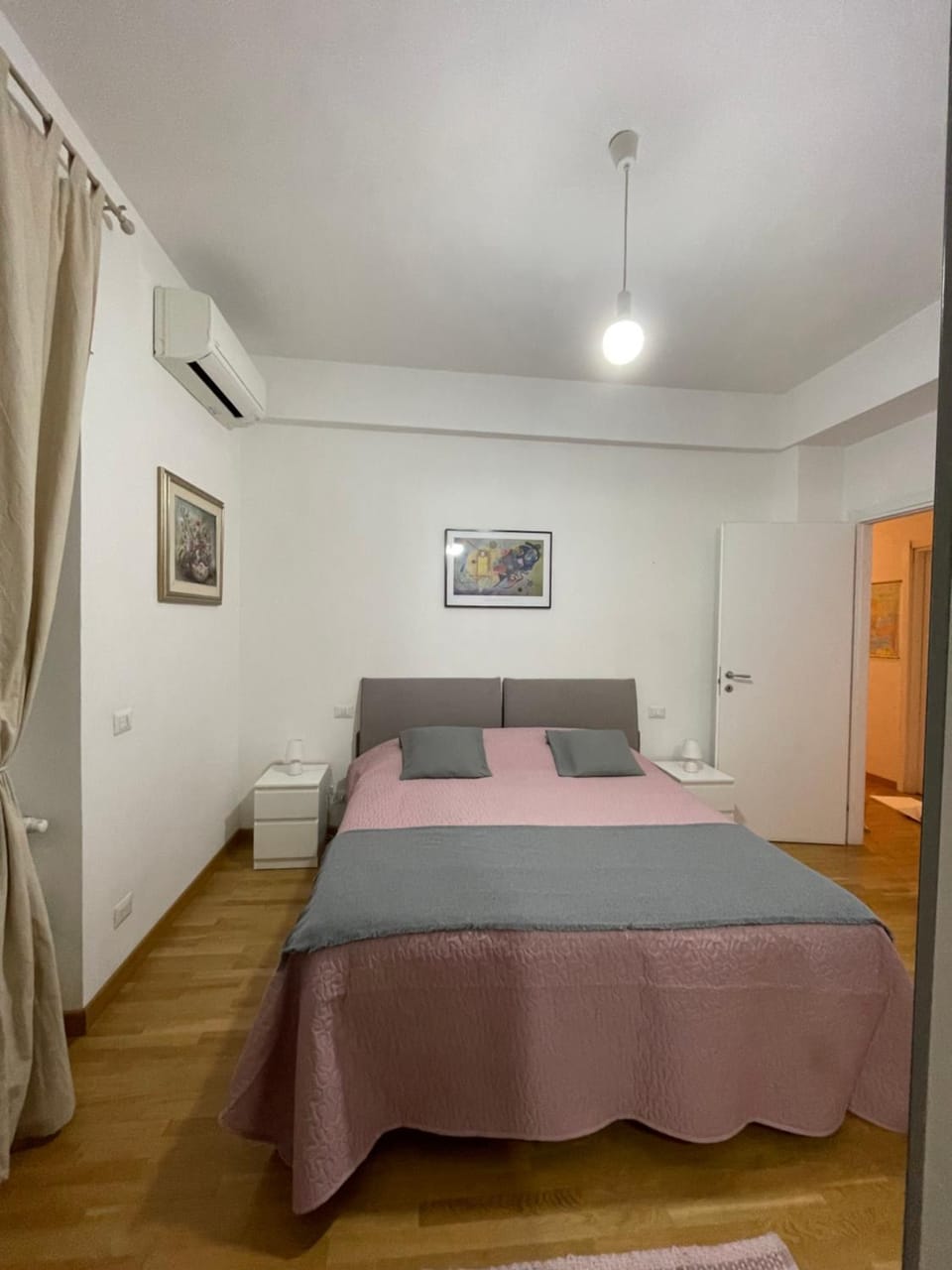 LOCAZIONE TURISTICA PAOLUCCI Bed and Breakfast in Rome